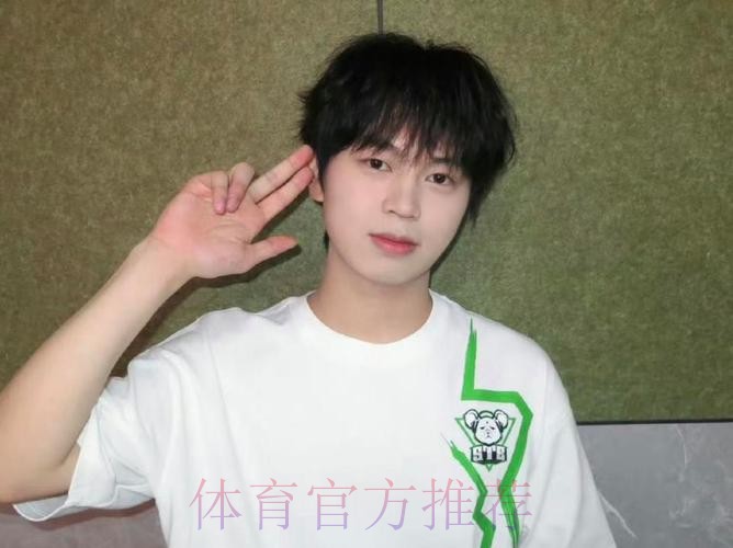 STE梦杨发文：没退役，休息一个赛季，大家多给STE和WBG加油